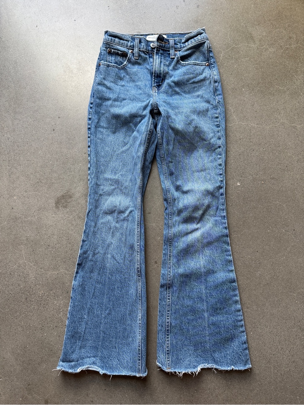 Abercrombie & Fitch High Rise Flare Jean